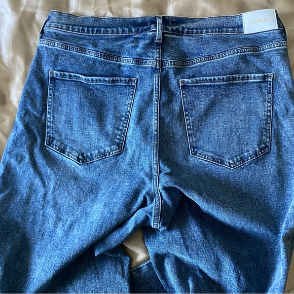 Express Modern Straight Super High Rise Size 16L Medium-Wash Jeans Distressed, D - Picture 8 of 8